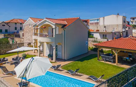 Location Maison à Pirovac 10 personnes