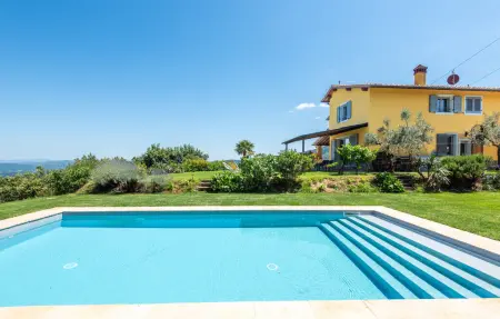 Location Maison à Montevarchi AR 9 personnes