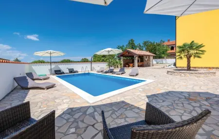 Location Maison à Labin 8 personnes