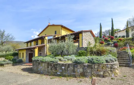 Location Maison à S. Giustino Valdarno 8 personnes