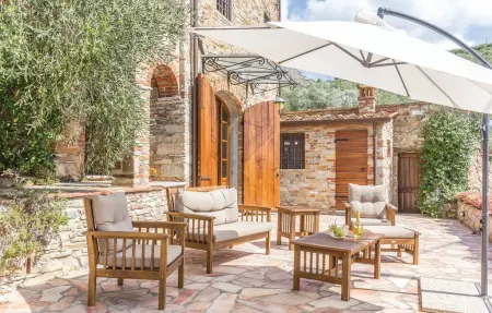 Location Maison à Pieve a Elici  LU  8 personnes