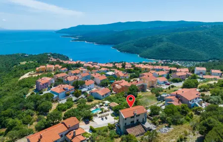 Location Maison à Rabac 12 personnes
