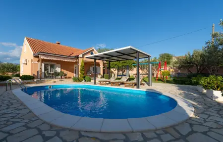 Location Maison à Krusevo 6 personnes