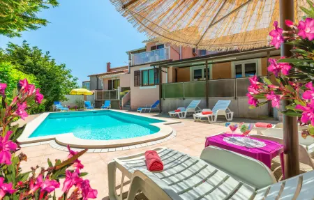 Location Maison à Pula 14 personnes