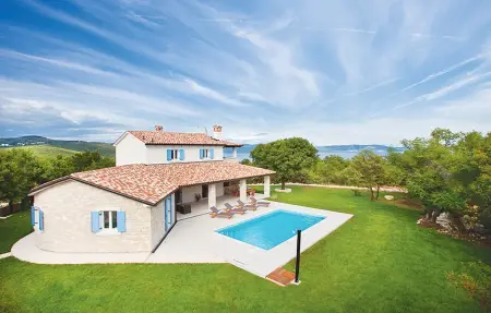 Location Maison à Labin 8 personnes