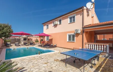 Location Maison à Betiga 10 personnes