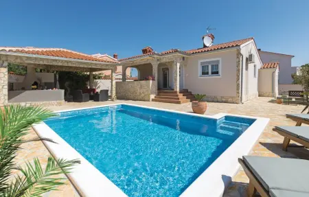 Location Maison à Betiga 8 personnes