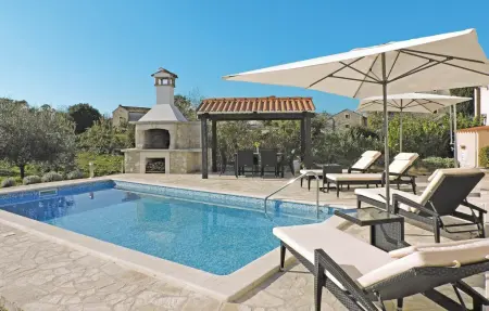 Location Maison à Barban 6 personnes