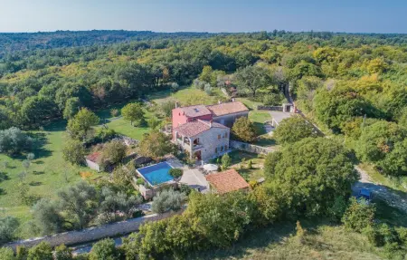 Location Maison à Rakalj 8 personnes