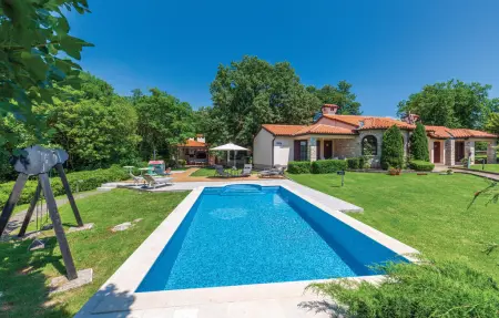 Location Maison à Belavici 7 personnes