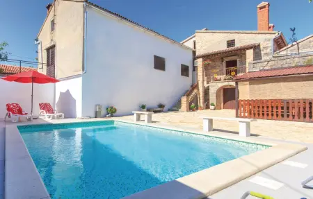 Location Maison à Stifanici 8 personnes