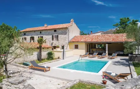 Location Maison à Skicini 10 personnes