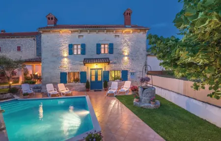 Location Maison à Orbanici 6 personnes