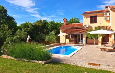 Location Maison à Marcana 4 personnes