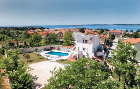 Location Maison à Medulin 14 personnes