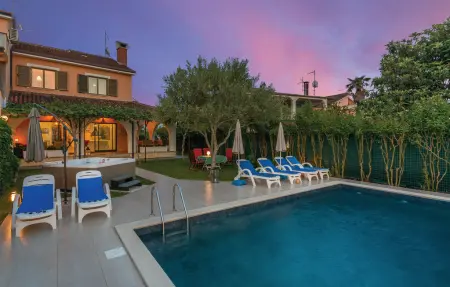 Location Maison à Umag 8 personnes