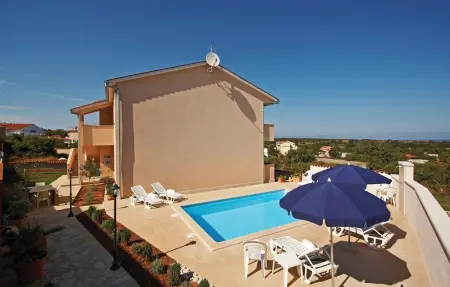 Location Maison à Liznjan 12 personnes