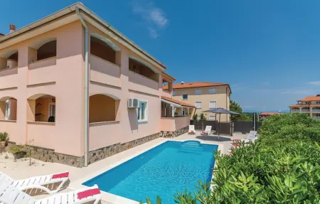 Location Maison à Liznjan 13 personnes