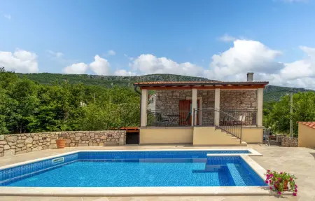 Location Maison à Barci 5 personnes