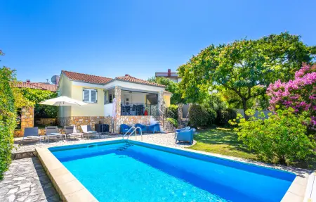 Location Maison à Njivice 5 personnes