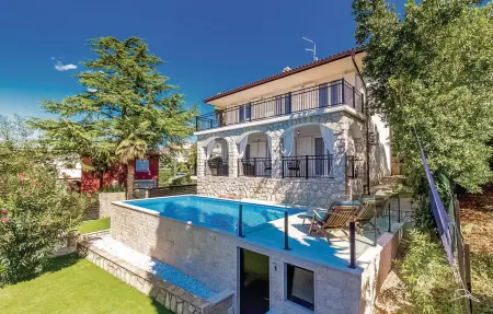 Location Maison à Njivice 6 personnes