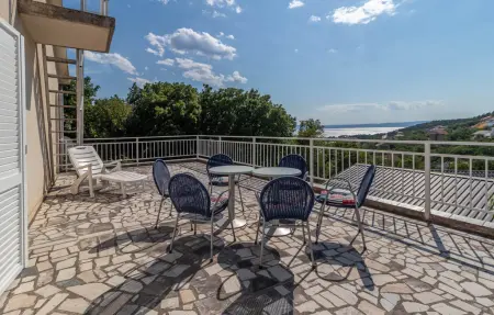 Location Maison à Povile 10 personnes