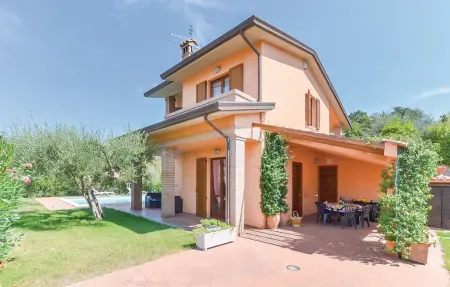 Location Maison à San Feliciano Sul T.PG 8 personnes