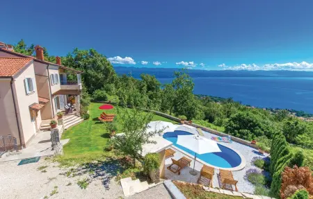 Location Maison à Lovran 8 personnes