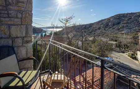 Location Maison à Cesarica 6 personnes