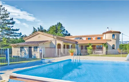 Location Maison à Aubignan 12 personnes