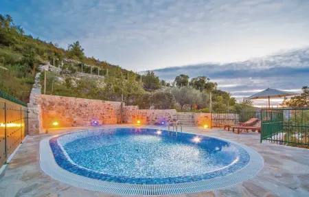 Location Maison à Oslje 8 personnes