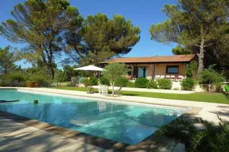 Location Villa à Saint Siffret 10 personnes