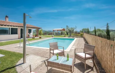 Location Maison à Caldana  GR  4 personnes