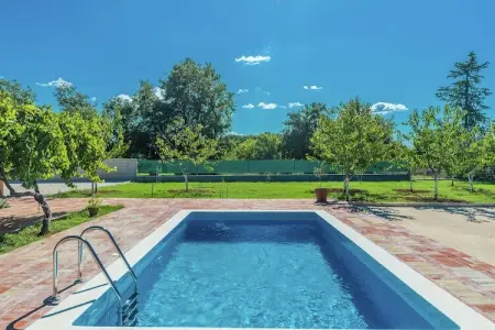 Location Maison à Zemunik 6 personnes