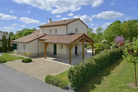 Location Villa à Vasles 6 personnes