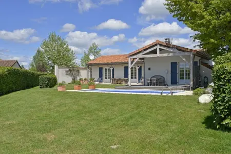Location Villa à Vasles 6 personnes