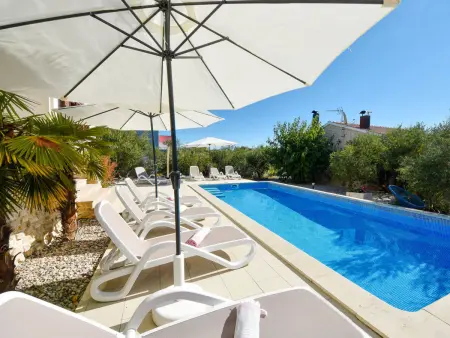 Location Maison à Brodarica 4 personnes