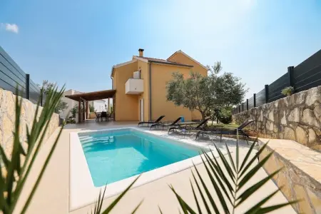 Location Maison à Maslenica Jasenice 10 personnes