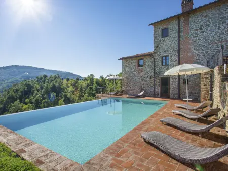 Location Gîte à Pescia 10 personnes