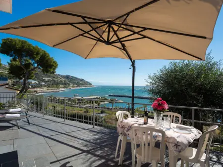 Location Maison à San Lorenzo al Mare 4 personnes