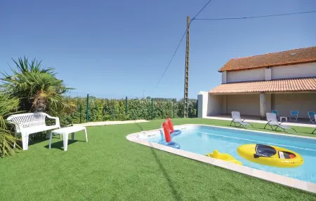 Location Maison à Le Sambuc 14 personnes