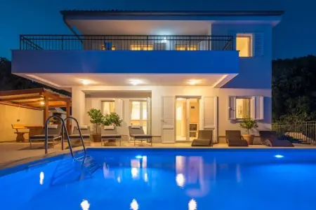 Location Villa à Martinšćica 8 personnes