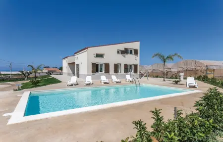 Location Maison à Ragusa 13 personnes