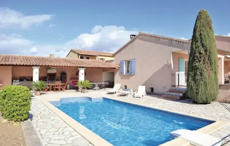 Location Maison à Valreas 8 personnes