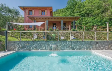 Location Maison à Marliana PT 6 personnes