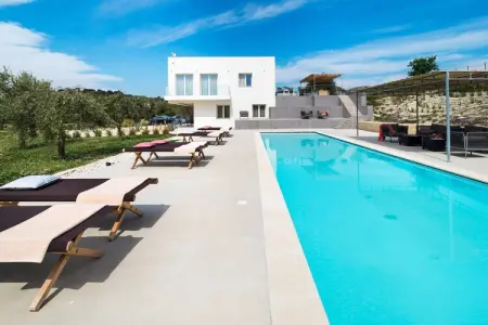 Location Villa à Avola 9 personnes