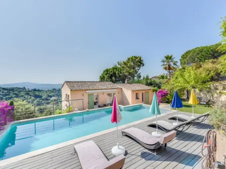 Location Maison à Grimaud 10 personnes