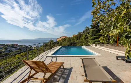 Location Maison à Novi Vinodolski 14 personnes