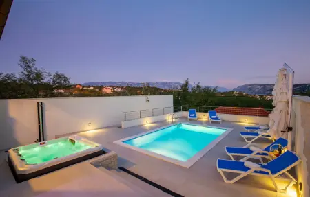 Location Maison à Lopar 10 personnes