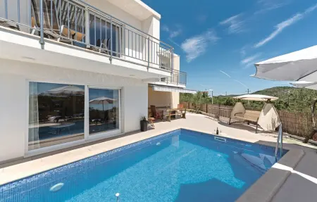 Location Maison à Rogoznica 12 personnes